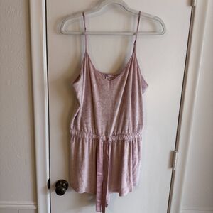 Womens Victoria’s Secret Velour/Velvet Romper – Blush Pink (XL)